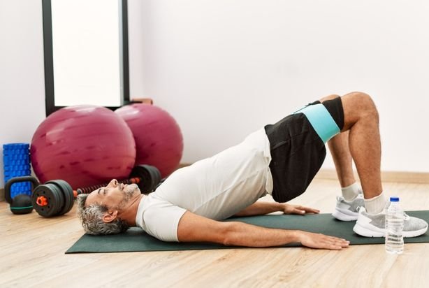 exercicios-para-fortalecer-o-joelho Como Prevenir Lesões no Joelho? Guia Completo 2025